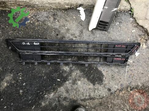 Volkswagen Polo Tampon Izgarası çıkma parça