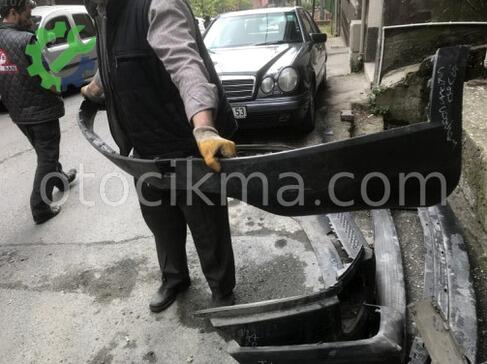Volvo V90 Arka Tampon çıkma parça