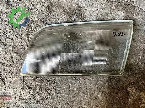 Mercedes-Benz C Sol Ön Far çıkma parça