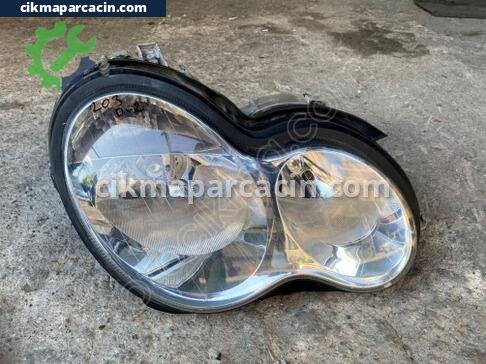 Mercedes-Benz C Serisi Sağ Ön Far çıkma parça