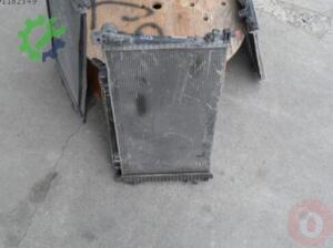 203 C SERİSİ SU RADYATÖRÜ MERCEDES ORJİNAL ÇIKMA PARÇA
