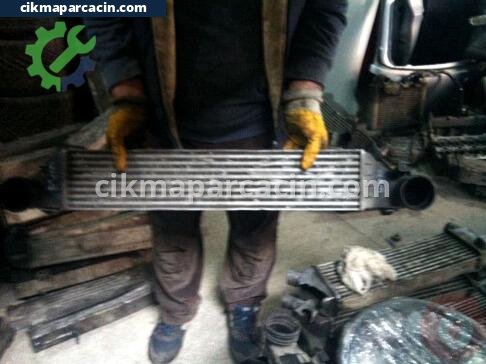Mercedes-Benz C Serisi Intercooler Radyatörü çıkma parça
