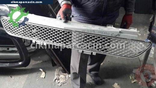 Mercedes-Benz C Serisi Tampon Izgarası çıkma parça