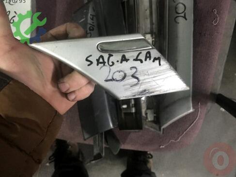 Mercedes-Benz C Serisi Kapı Çıtası çıkma parça
