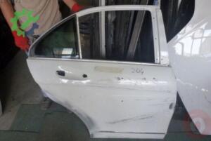 204 SAĞ ARKA KAPI MERCEDES ORJİNAL ÇIKMA PARÇA