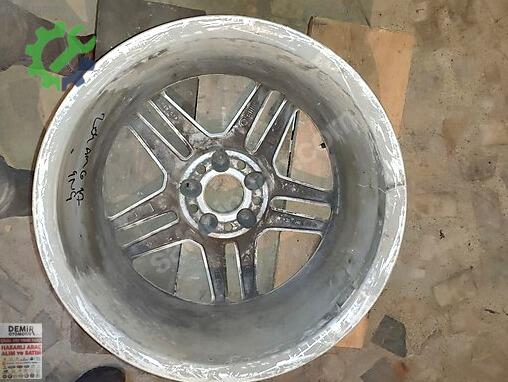 Mercedes-Benz Jant çıkma parça