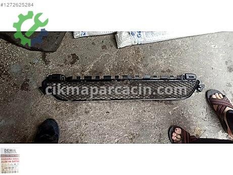 Mercedes-Benz C Ön Panjur çıkma parça