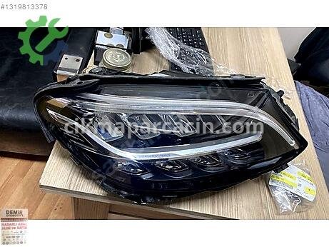 Mercedes-Benz C Sağ Ön Far çıkma parça