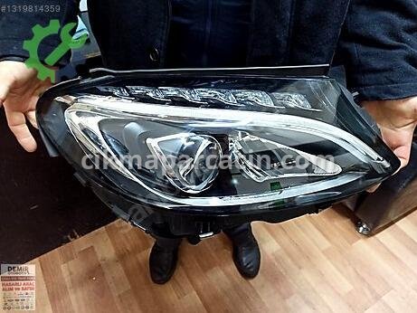 Mercedes-Benz C Sağ Ön Far çıkma parça
