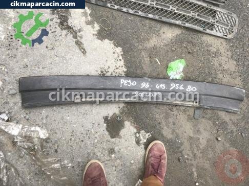 Peugeot 206 Ön Cam Izgarası çıkma parça