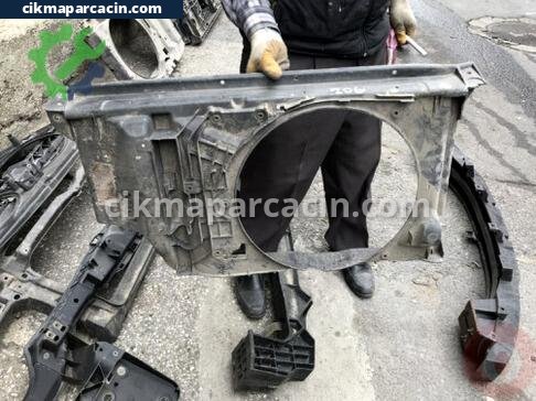 Peugeot 206 Ön Panel çıkma parça