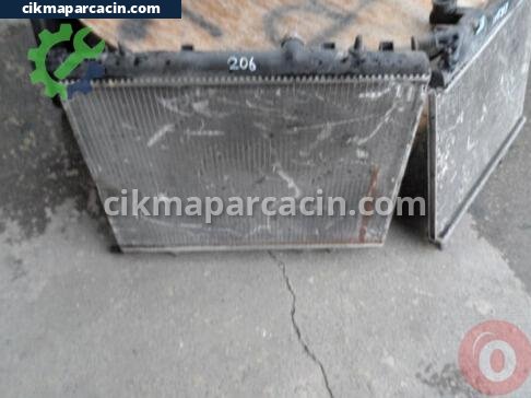 Peugeot 206 Su Radyatörü çıkma parça
