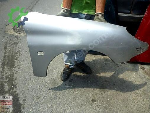 Peugeot 206 Ön Çamurluk çıkma parça