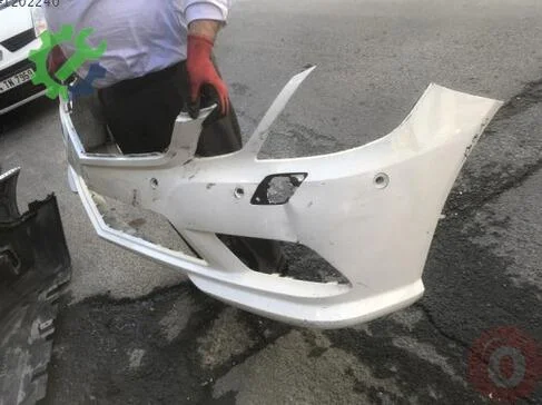 Mercedes-Benz E Serisi Ön Tampon çıkma parça