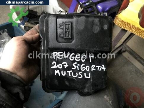 Peugeot 207 Sigorta Kutusu çıkma parça