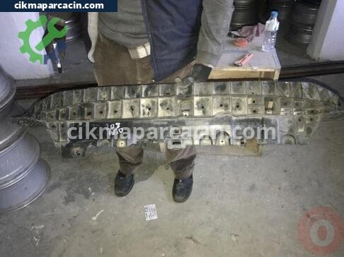 Peugeot 208 Ön Tampon çıkma parça