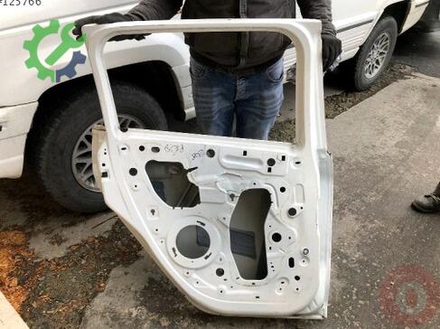 Peugeot 208 Sol Arka Kapı çıkma parça