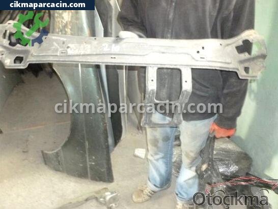 Mercedes-Benz E Serisi Ön Panel çıkma parça