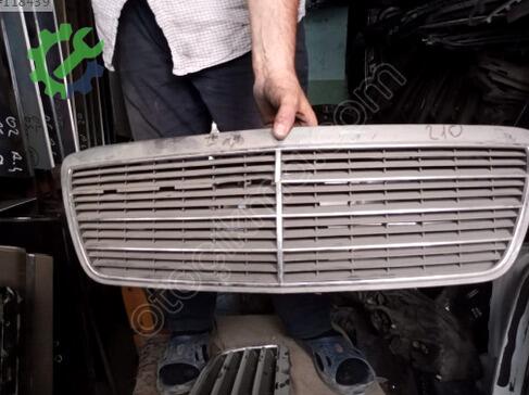 Mercedes-Benz E Serisi Panjur çıkma parça
