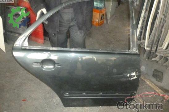 Mercedes-Benz E Serisi Sağ Arka Kapı çıkma parça