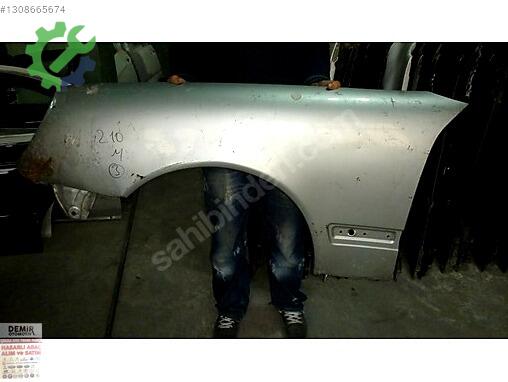Mercedes-Benz E Ön Çamurluk çıkma parça