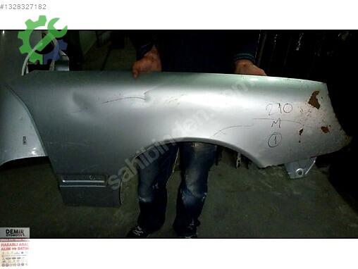 Mercedes-Benz E Ön Çamurluk çıkma parça