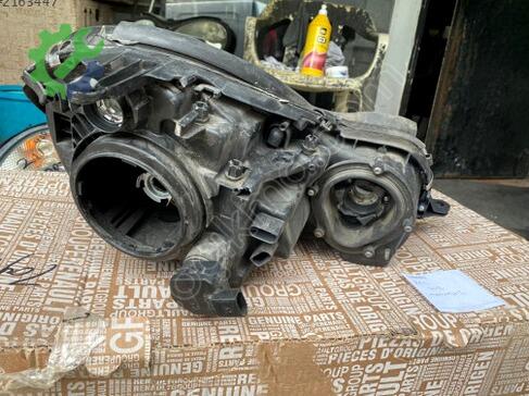Mercedes-Benz E Serisi Sol Ön Far çıkma parça