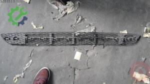 211 E SERİSİ ÖN TAMPON ORTA ÇITASI MERCEDES ORJİNAL ÇIKMA