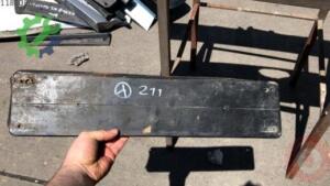 211 E SERİSİ PLAKALIK MERCEDES ORJİNAL ÇIKMA PARÇA