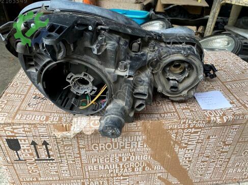 Mercedes-Benz E Serisi Xenon Far çıkma parça