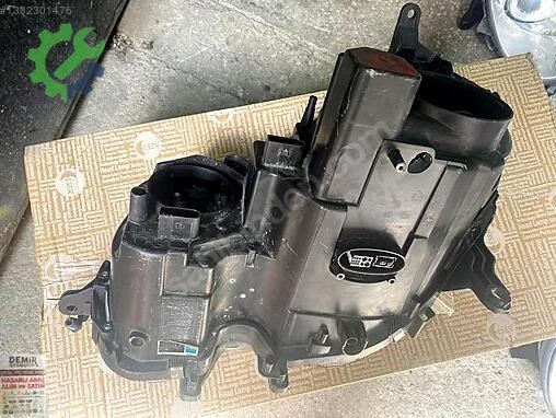 Mercedes-Benz E Far çıkma parça