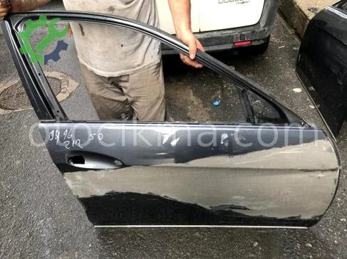Mercedes-Benz E Serisi Sağ Ön Kapı çıkma parça