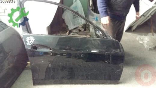 Mercedes-Benz E Serisi Sağ Ön Kapı çıkma parça