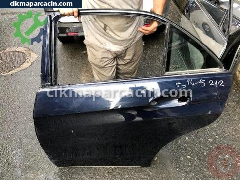 Mercedes-Benz E Serisi Sol Arka Kapı çıkma parça