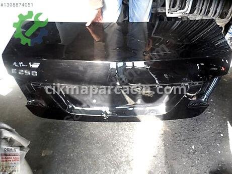 Mercedes-Benz E Bagaj çıkma parça