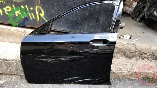 Mercedes-Benz E Serisi Sol Ön Kapı çıkma parça