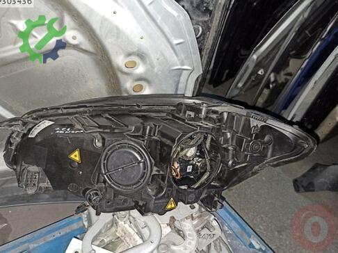 Mercedes-Benz S Serisi Far çıkma parça