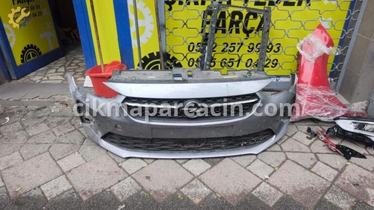 Opel Corsa Ön Tampon çıkma parça