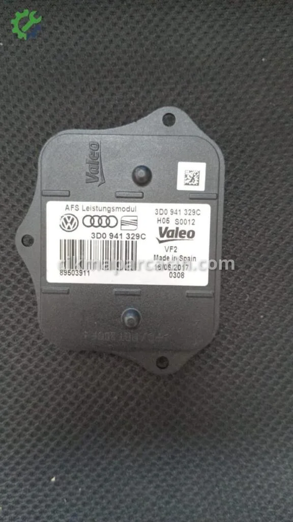 Audi Q5 Far Beyni çıkma parça