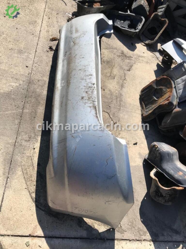 Toyota Auris Arka Tampon çıkma parça