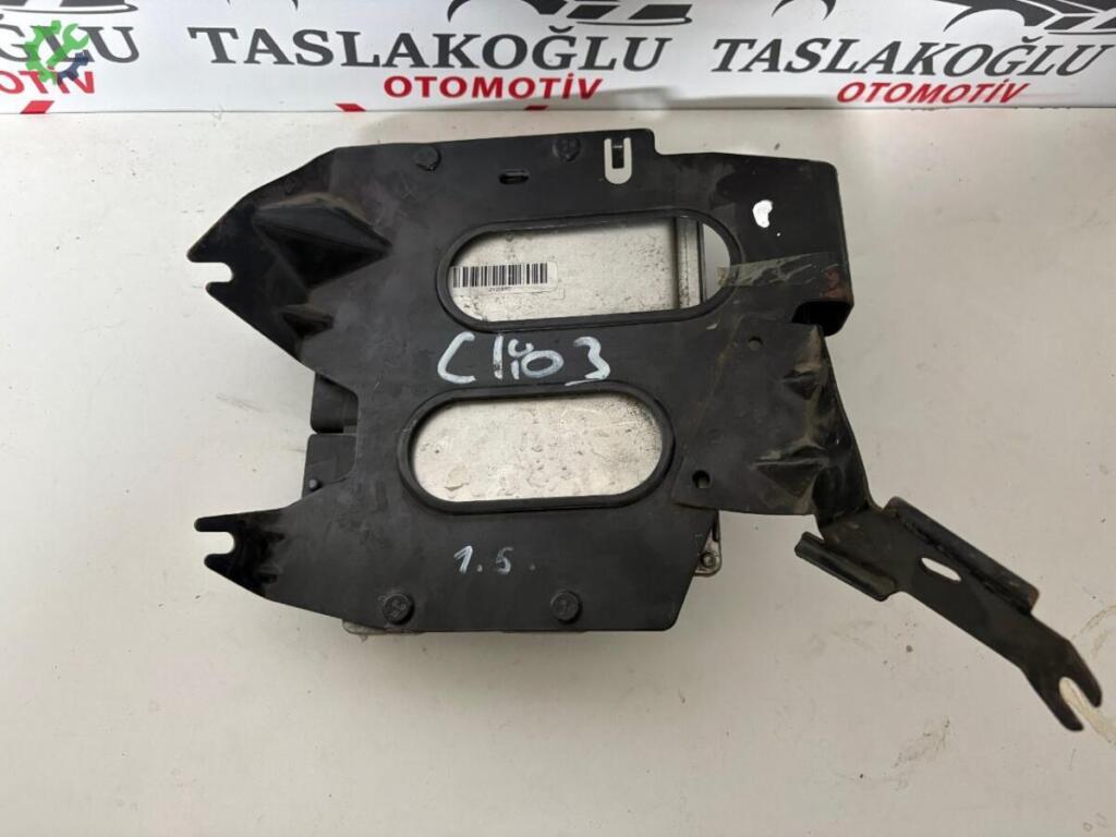 Renault Clio Motor Beyni 237101990R çıkma parça