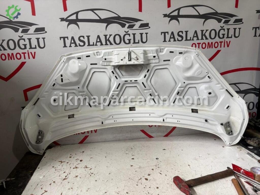 Ford Tourneo Courier Ön Kaput çıkma parça