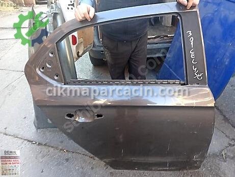 Peugeot 301 Sağ Arka Kapı çıkma parça