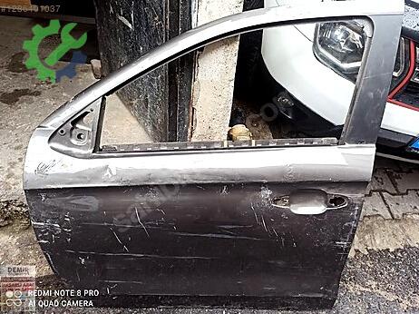 Peugeot 301 Kapı çıkma parça