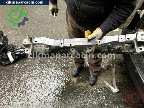 Peugeot 301 Ön Panel çıkma parça
