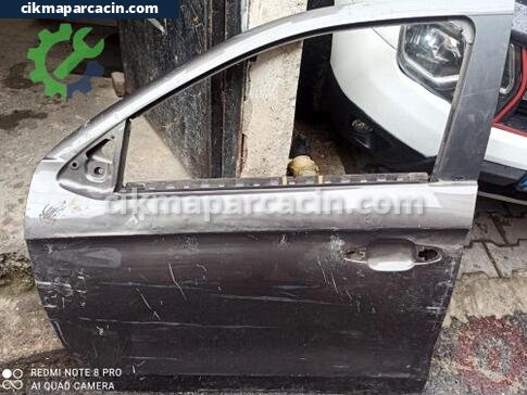 Peugeot 301 Sol Ön Kapı çıkma parça