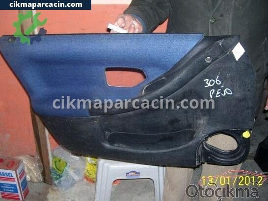 Peugeot 306 Kapı Döşemesi çıkma parça