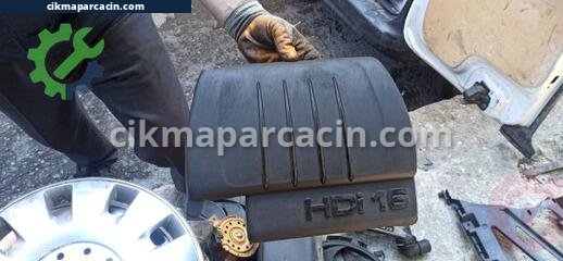Peugeot 308 Motor Kapağı çıkma parça