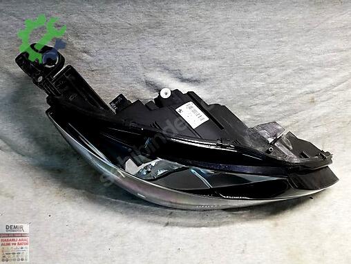 Peugeot 308 Sağ Ön Far çıkma parça