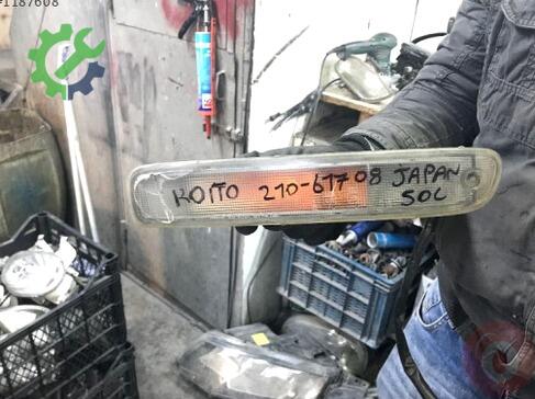 Mazda 323 Sinyal çıkma parça